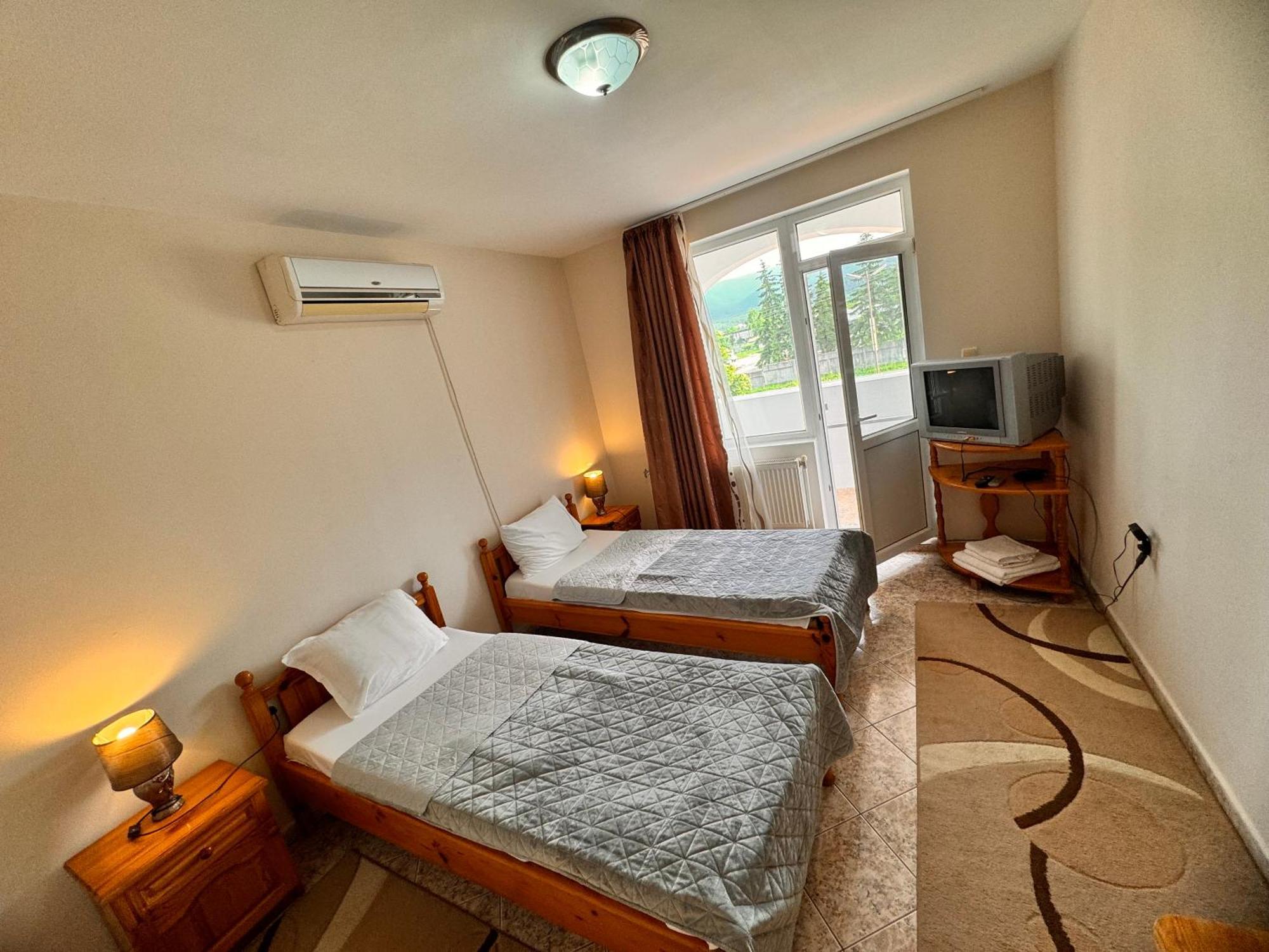 Motel International Берковица Экстерьер фото